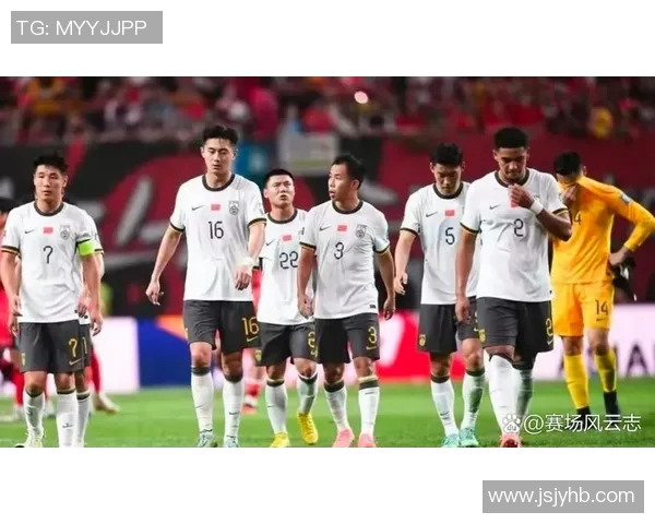 国足逆袭韩国以一球小胜展现顽强斗志与团结精神